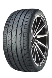 Comforser CF700 245/40R20 99WXL